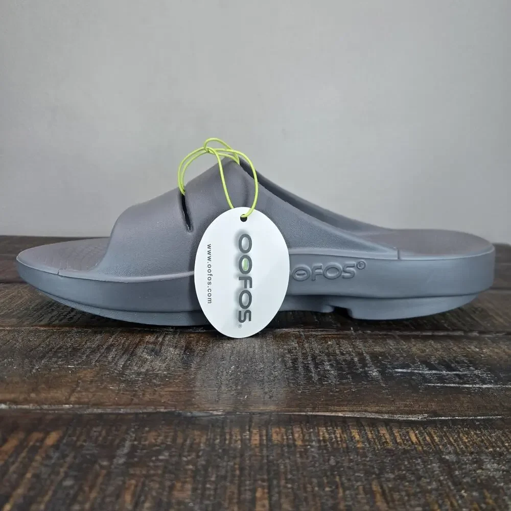 NEW Oofos OOahh Mens Size 9 Recovery Slip-On Comfort Beach Sandals Slides Slate